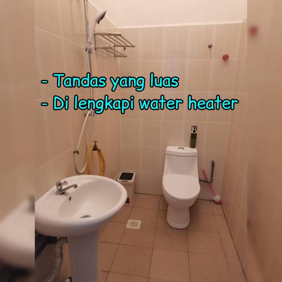 Daisyinn Budget Hotel Kuala Terengganu Kampong Gong Badak Exterior foto